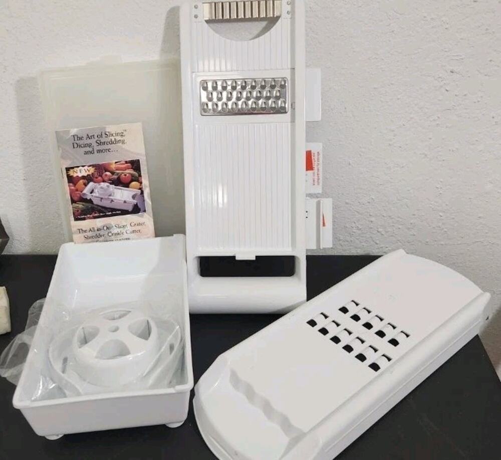 Vintage QVC 1998 New Art Of Slicing 6 In 1 Grater, Slicer & SHREDDER Kitchen